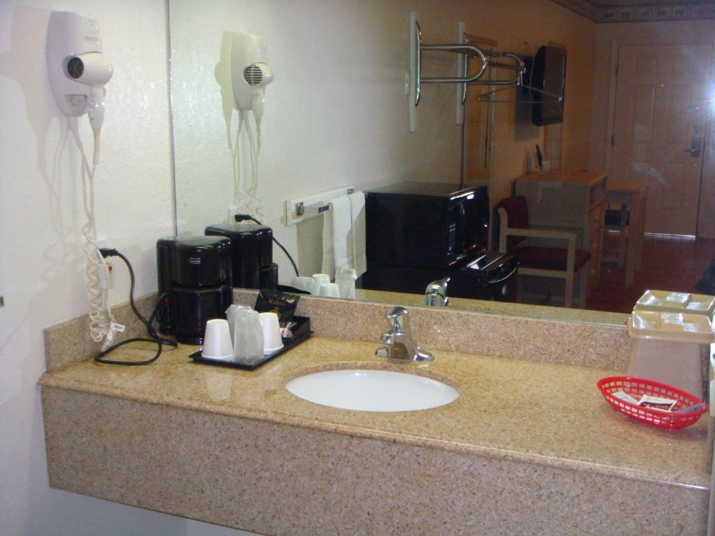 Eagle Pass Inn الغرفة الصورة
